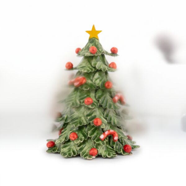 Albero di Natale in ceramica con decori rossi